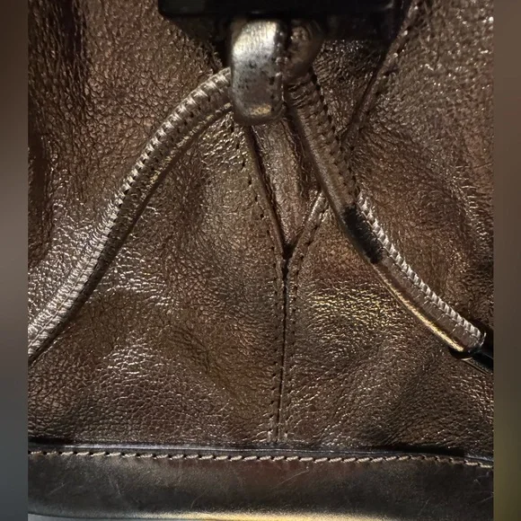 Burberry Metallic Goldstone Leather calfskin Satchel - Picture 16 of 16